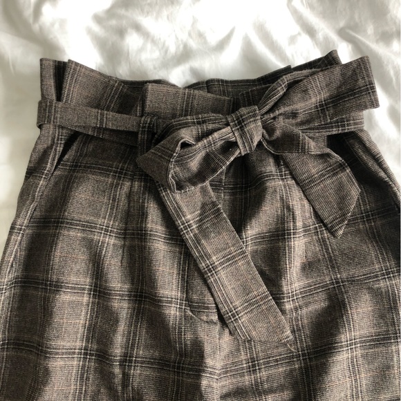 Forever 21 taupe and black plaid cotton trousers. - Picture 3 of 4